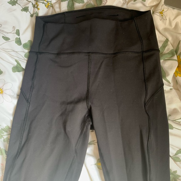 Lululemon In Movement tight - Picture 3 of 4